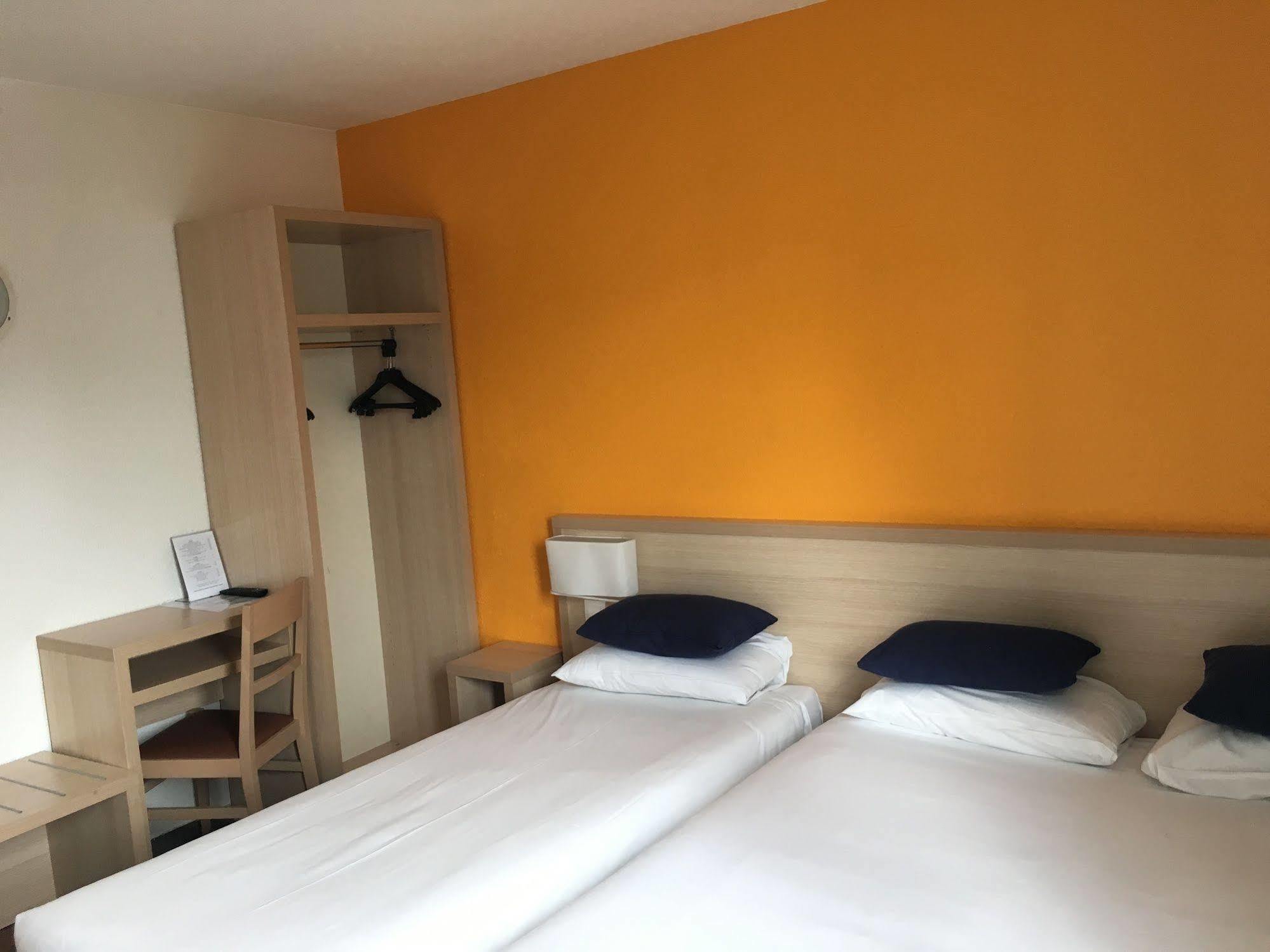 Budget Hotel Melun Sud - Dammarie Les Lys Esterno foto